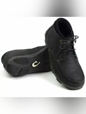 OluKai Men's Black Chukka Boots Size 8.5 Excellent Used Condition